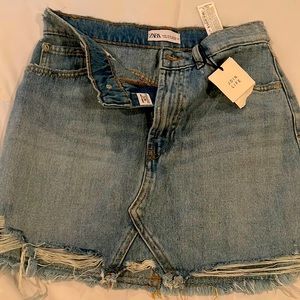 Zara Denim mini skirt, size S